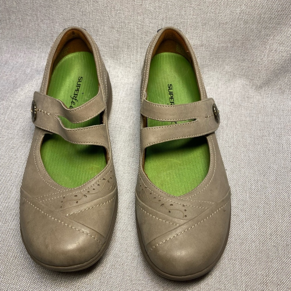 Aravon by New Balance Women's Taupe Nubuck
 Shoes Size 7B